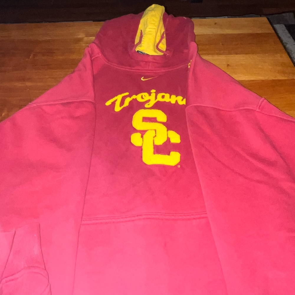*Vintage* Nike Hoodie (USC)